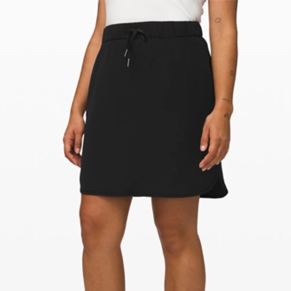 lululemon Dresses & Skirts - LULULEMON ON THE FLY BLACK MINI SKIRT WOMEN SIZE 4